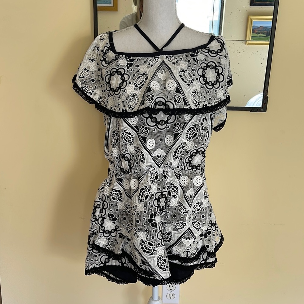 ALEXIS never worn jumpsuit- size M